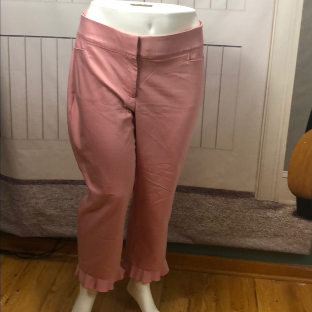 ⭐️LANE BRYANT”THE ALLIE”ruffle ankle Pink pants 24